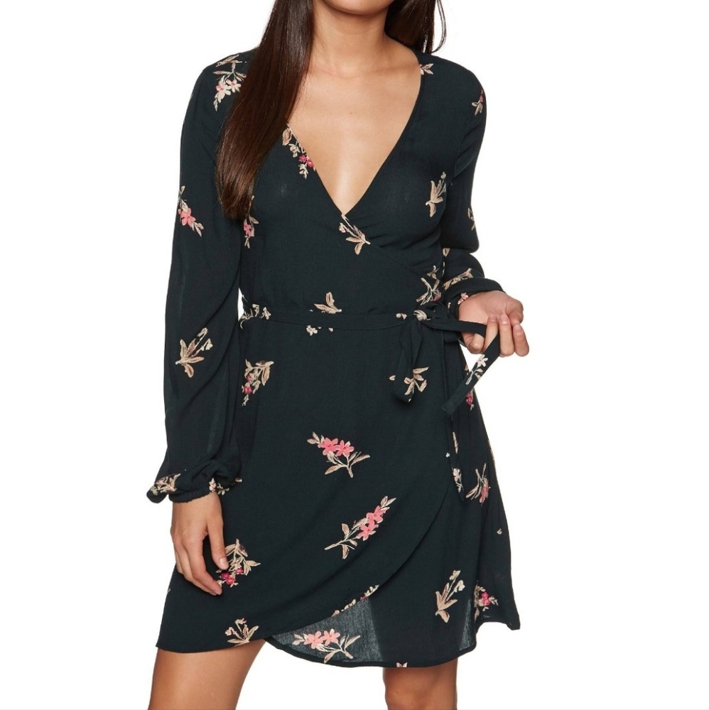 Billabong summer wrap dress
